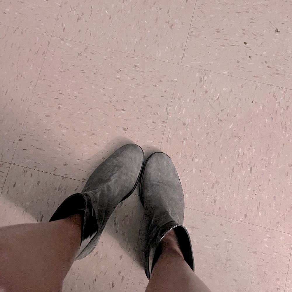 SUSANA TRACA ankle booties.  Great fit for FALL.